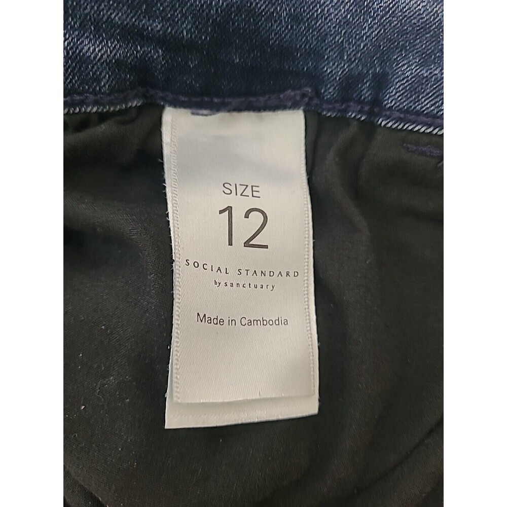 Womens High Rise Crop Jeans Straight Medium Dark Wash Distressed Raw Hem Size 12 - Picture 5 of 12
